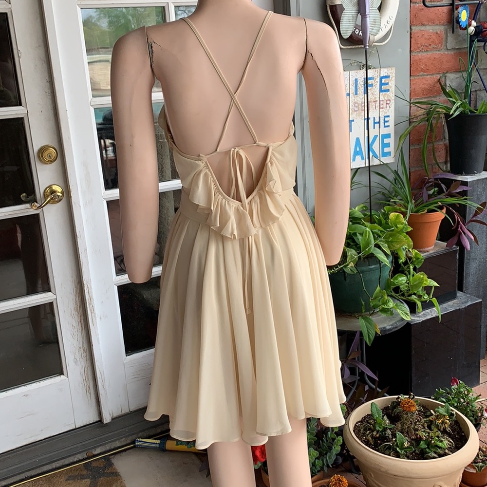 Beautiful Cream Ruffle Dress - Picture 5 of 9